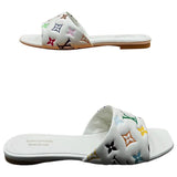 Mairwen | Monogram Slides