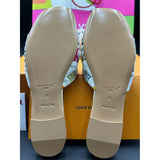 Mairwen | Monogram Slides